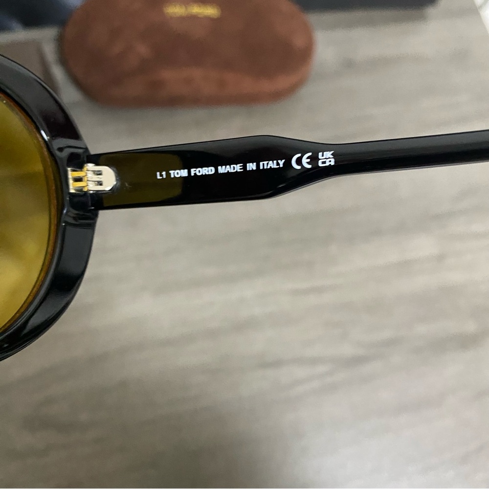 Tom Ford sunglasses🌝🌝🌝 - Picture 6 of 6